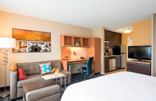 Kalamazoo Hotel | TownePlace Suites by Marriott Kalamazoo