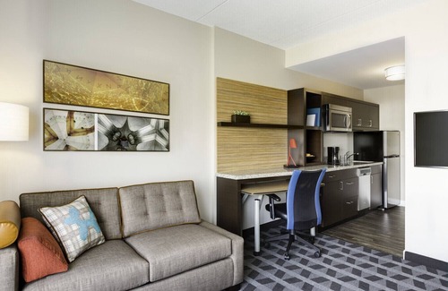 Ames Hotel | TownePlace Suites by Marriott Ames