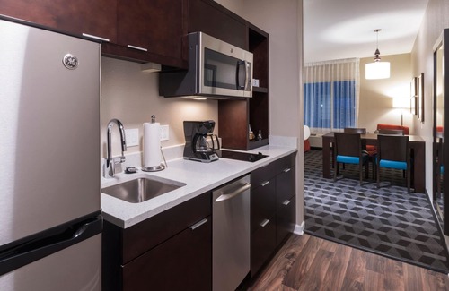 Hays Hotel | TownePlace Suites by Marriott Hays