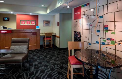 Lombard Hotel | TownePlace Suites Chicago Lombard