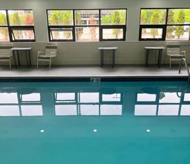 Warren Hotel | TownePlace Suites Detroit Warren