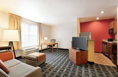 Gaithersburg Hotel | TownePlace Suites Gaithersburg by Marriott
