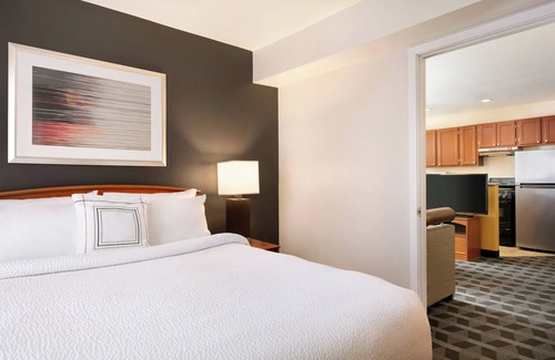 Gaithersburg Hotel | TownePlace Suites Gaithersburg by Marriott