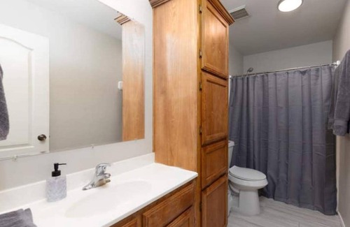 Harlingen House | Townhome, 3br, 2 bath, 4 beds, sleeps 6