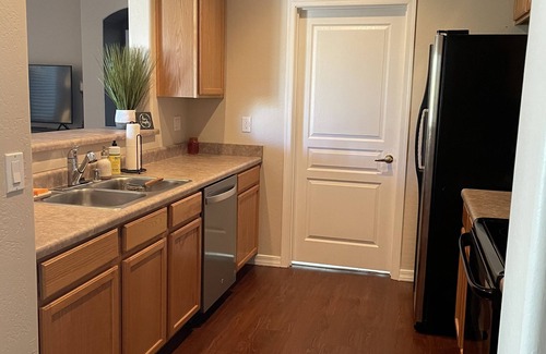 Provinces Master Community House | Townhome away from home! Near downtown Chandler/Gilbert. Heated pool and jacuzzi