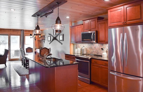 Inlet House | Townhome E2 - 4th Lake