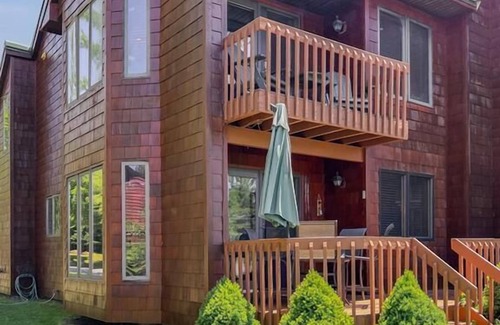 Inlet House | Townhome G1 - 4th Lake
