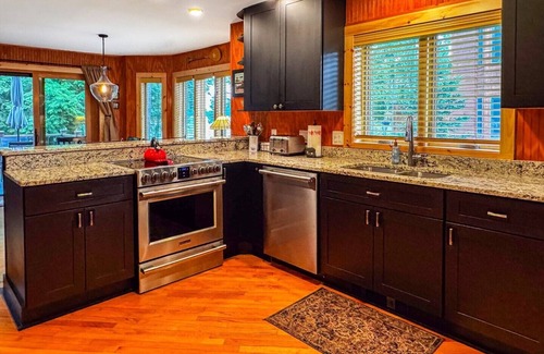 Inlet House | Townhome L1 - 4th Lake