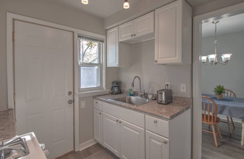 Munster House | Townhome near Munster Community Hospital Adelaide Pl