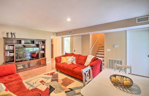 Hot Springs Village House | Townhome on Lake Desoto Deck and Water Views!