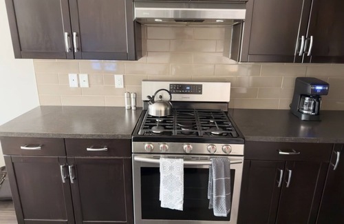Sylvan Lake House | Townhome Retreat: Sylvan Sunrise Escape, Minutes from the Beach!