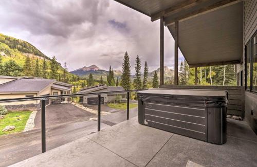 Purgatory House | Townhome with Hot Tub Across From Ski Lifts!