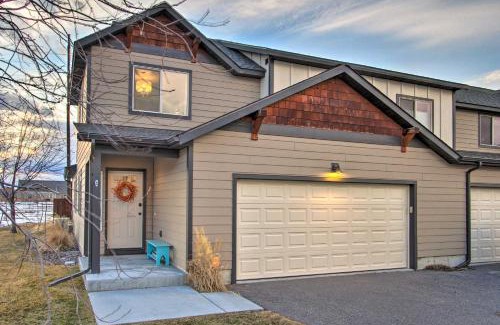 Four Corners House | Townhome with Private Hot Tub, 8 Mi to Downtown