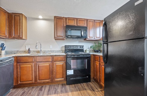 Fort Smith House | Townhouse 1 bed 1 bath sleeps 3