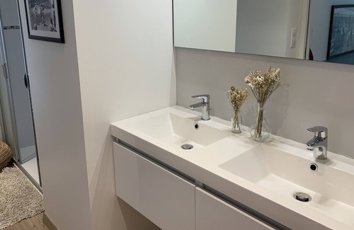 Challans House | Townhouse 15 minutes from the beaches