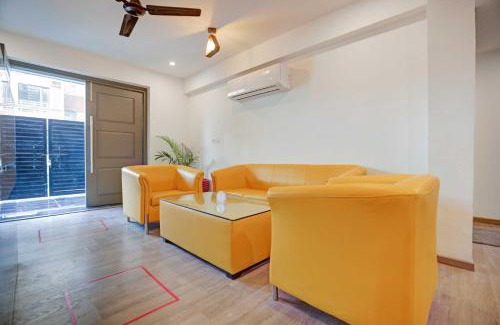 Sector 39 Hotel | Townhouse CLOUD BAY