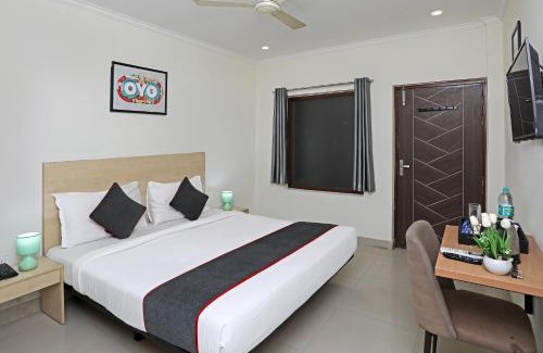 Greater Noida Hotel | Townhouse Diamond View