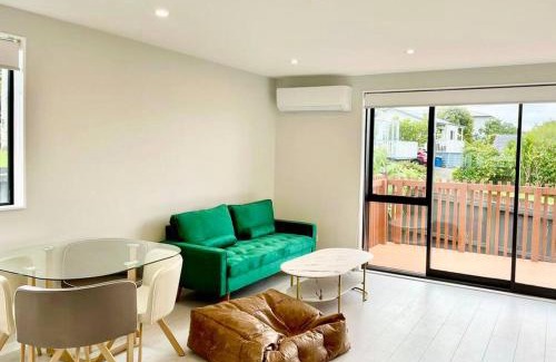 Auckland Apartment | Townhouse in New Lynn