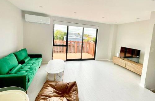 Auckland Apartment | Townhouse in New Lynn