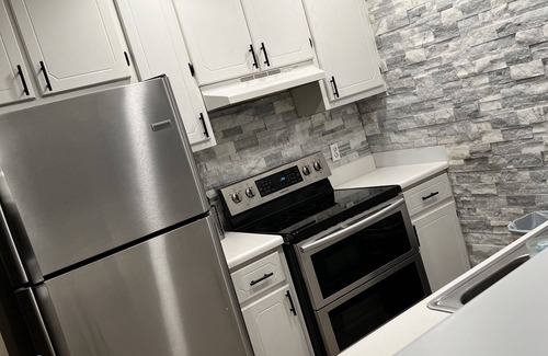 Enterprise House | Townhouse minutes away from the Ft.Rucker gate