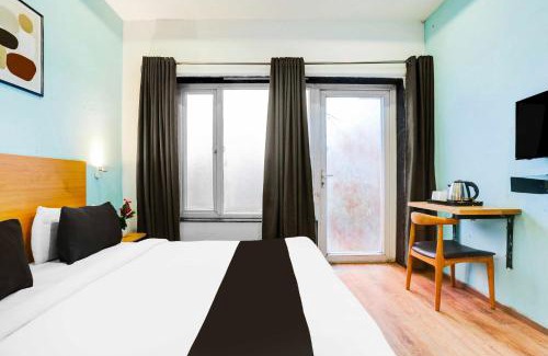 Rohini Hotel | Townhouse Oak Iskcon Temple Rohini