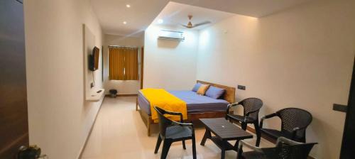 Hyderabad Hotel | Townhouse Oak Nagaram Lake Hyderabad