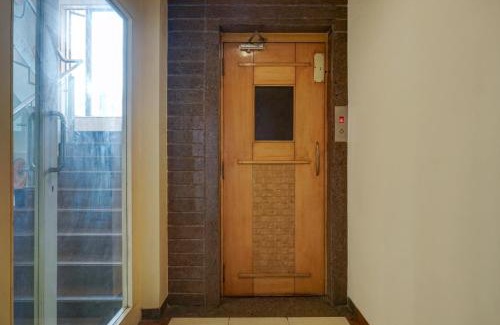 Shivajinagar Hotel | Townhouse Oak Orchard Hotel