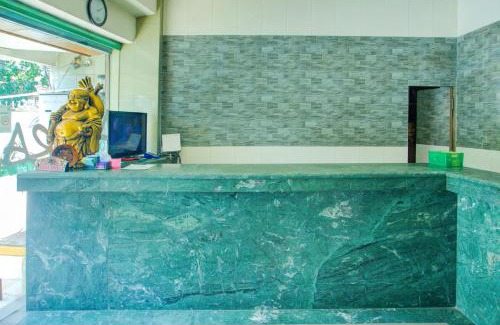 Palembang Hotel | Townhouse Oak Palembang Near Jembatan Ampera Formerly Azzura Hotel