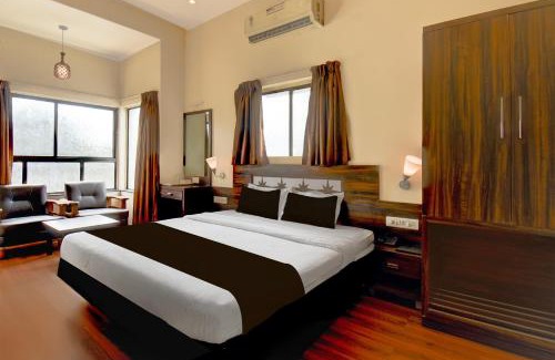 Pune Hotel | Townhouse Oak Sinhgad Road Crossway Formerly Popular Hotel