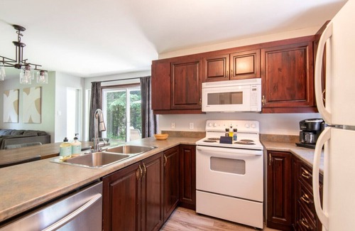 Mont-Tremblant House | Townhouse on the Golf w/Pool Access -Aiglon 1717