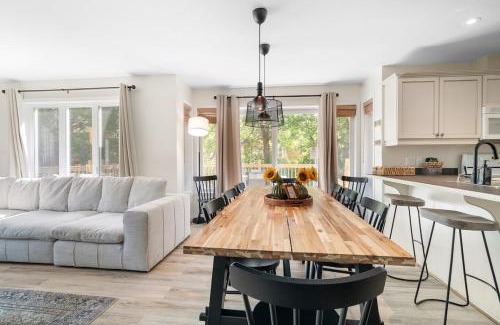 Mont-Tremblant House | Townhouse On The Golf W Pool Access -aiglon 1666