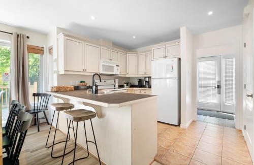 Mont-Tremblant House | Townhouse On The Golf W Pool Access -aiglon 1666