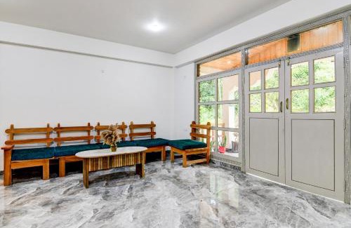 Pelling Hotel | Townhouse Pelling Kanchenjunga Mountain View