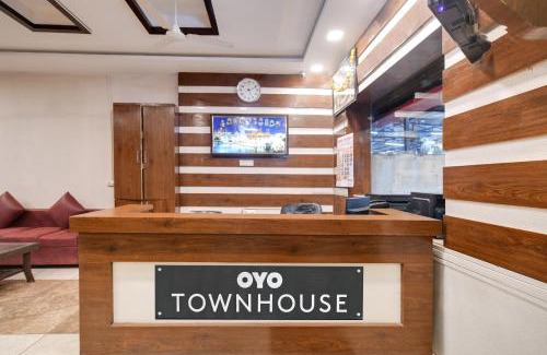 Rau Hotel | Townhouse Prime Stay