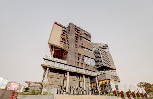 Ahmedabad Hotel | Townhouse Rajyash Rise