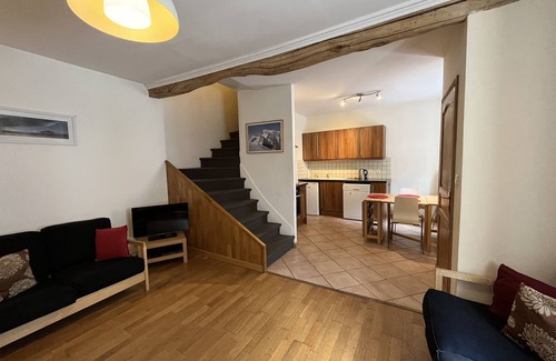 Le Bourg-d'Oisans House | Townhouse the Granary Le Bourg d’Oisans