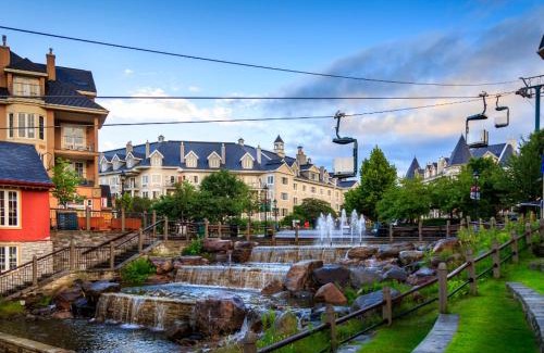 Mont-Tremblant House | Townhouse With Free Shuttle To Tremblant Resort