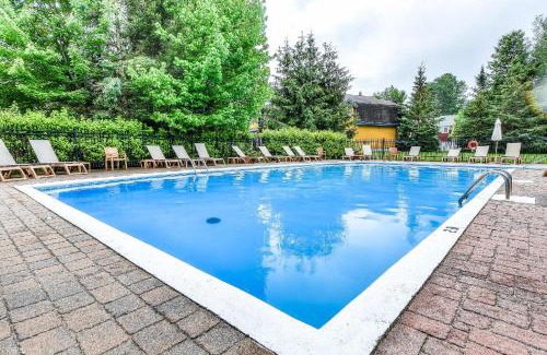 Mont-Tremblant House | Townhouse With Free Shuttle To Tremblant Resort