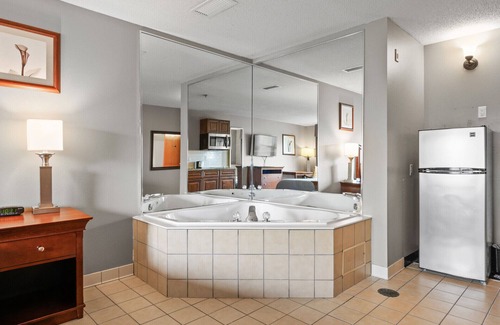 Chaska Hotel | TownSquare Place