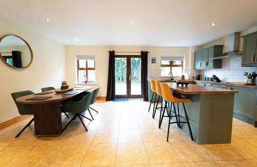 Dingle House | Townview Haven - Dingle