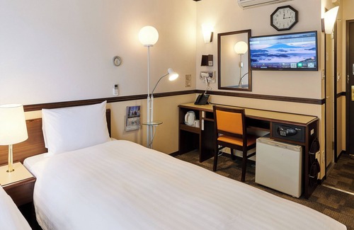Chuo Hotel | Toyoko Inn Chiba Station Higashi