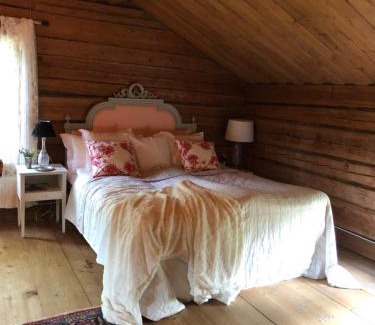 Arbra House | Träslottets B&B