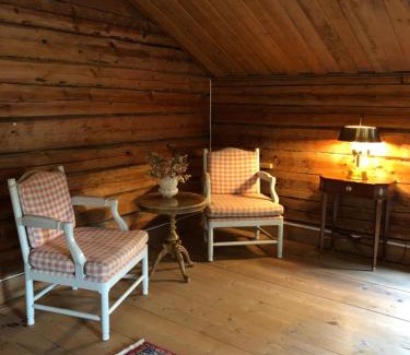 Arbra House | Träslottets B&B