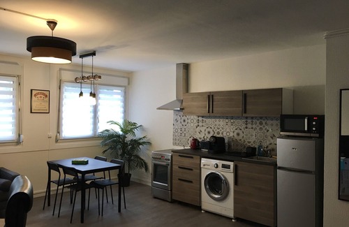 Meudon-la-Foret Apartment | Très Beaux 2 Pièces de 50m2 Proche Vélizy
