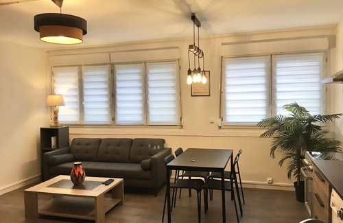 Meudon-la-Foret Apartment | Très Beaux 2 Pièces de 50m2 Proche Vélizy