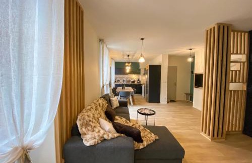 Luz-Saint-Sauveur Apartment | Très bel appartement T3 HYPER CENTRE ENTIEREMENT RENOVE EN 2022