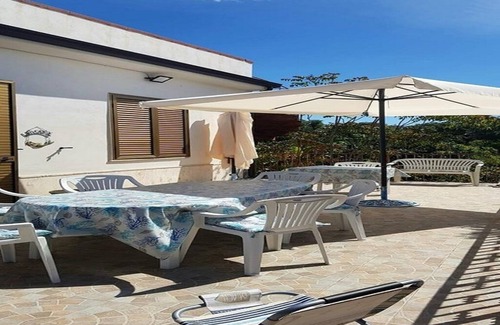 Palizzi House | Tra i Bergamotti e il Mare.
