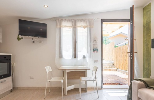 Poggio dei Pini Apartment | Tra I Verdi Pini by Propertize | garden e patio