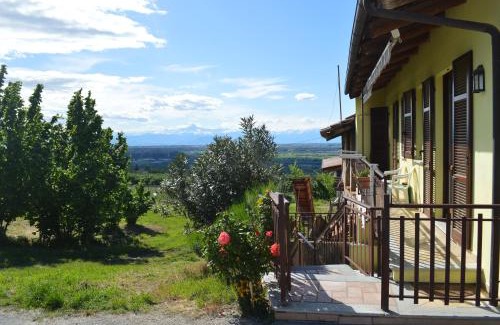 La Morra Bed & Breakfast | Tra. Monti E Vigne