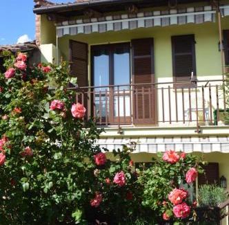 La Morra Bed & Breakfast | Tra. Monti E Vigne